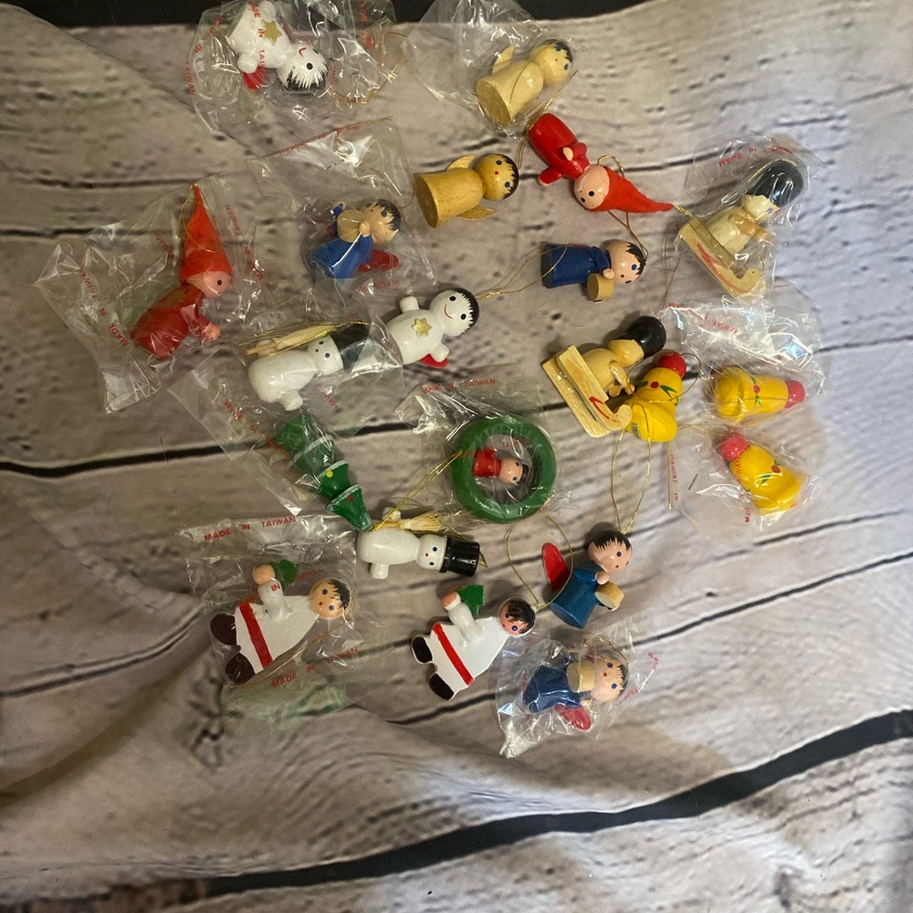 Vintage Miniature Wooden Christmas Tree Ornaments Lot Of 21 Retro Holiday